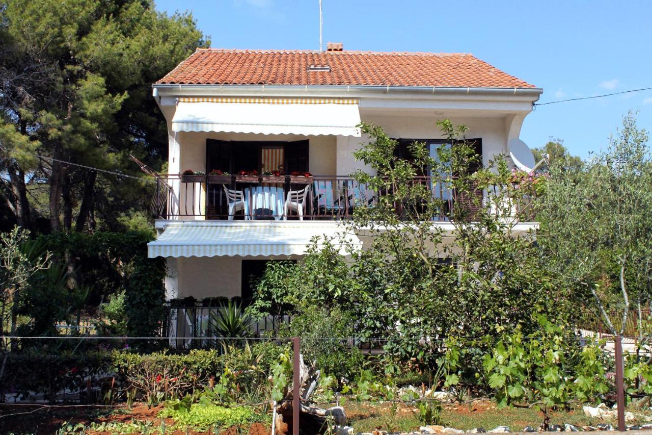 Apartments By The Sea Brgulje, Molat - 6241 Esterno foto