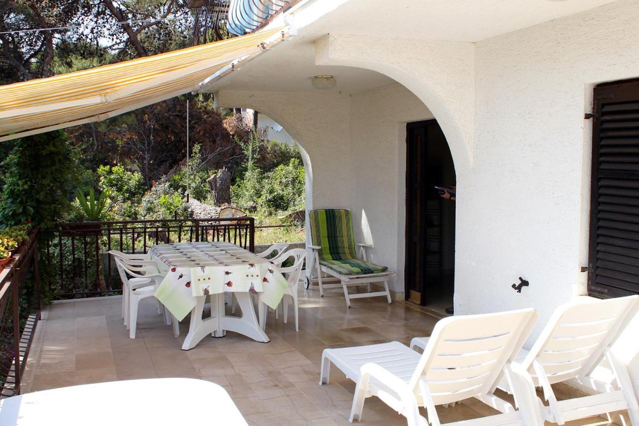 Apartments By The Sea Brgulje, Molat - 6241 Esterno foto