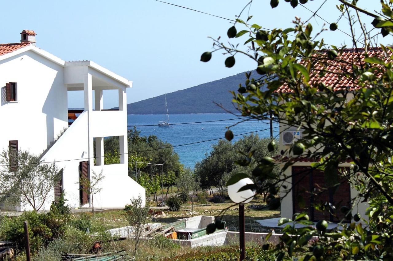 Apartments By The Sea Brgulje, Molat - 6241 Esterno foto